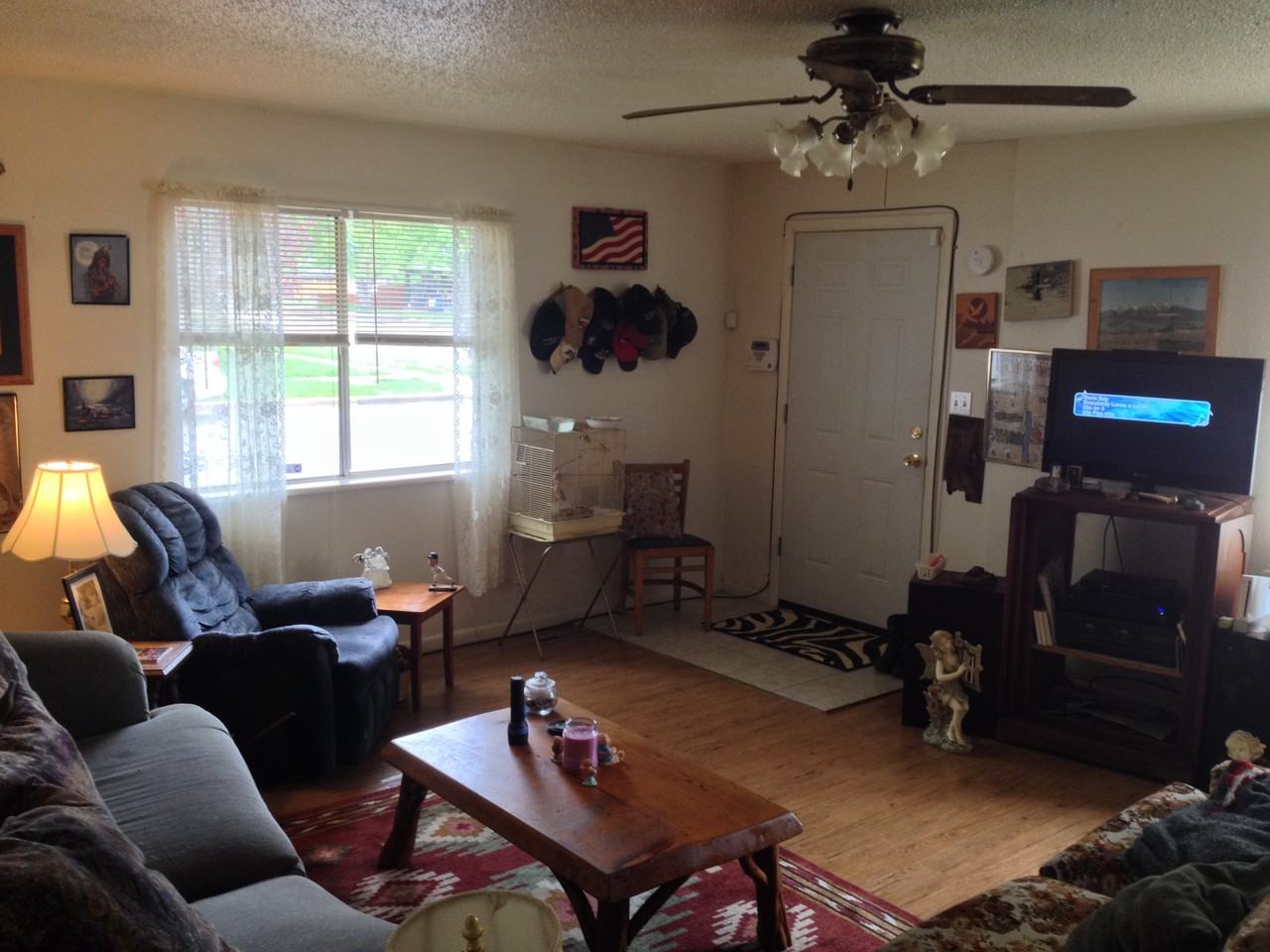 804 E. 7th St. - Photo 2 of 11