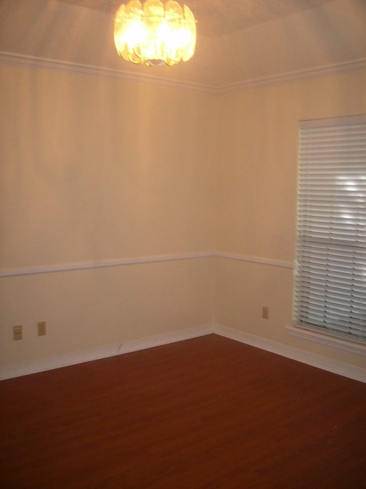 10105 Trailridge Dr - Photo 3 of 10