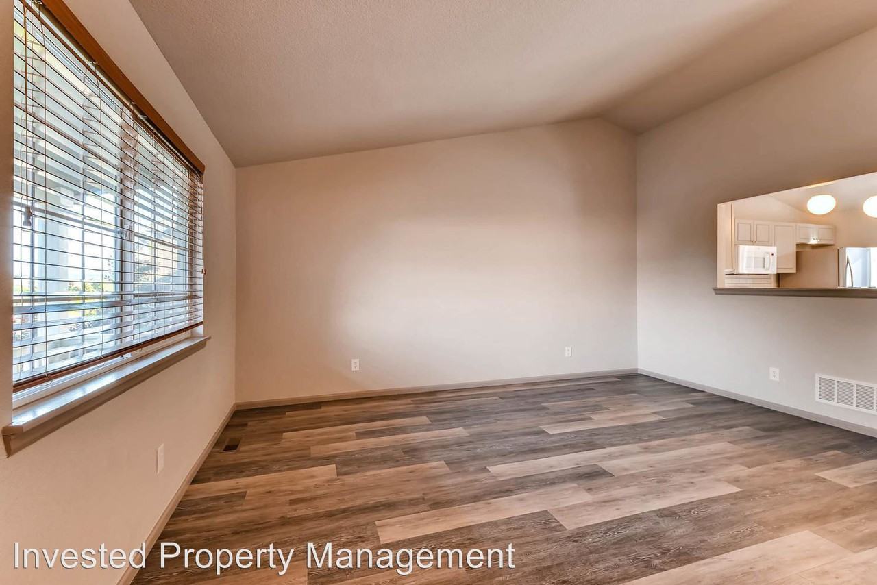 12853 Capitol Creek St - Photo 2 of 11