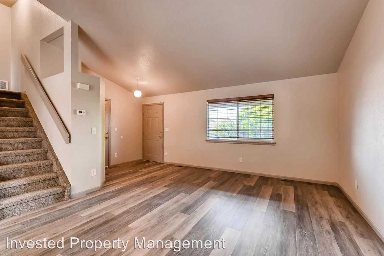 12853 Capitol Creek St - Photo 3 of 11