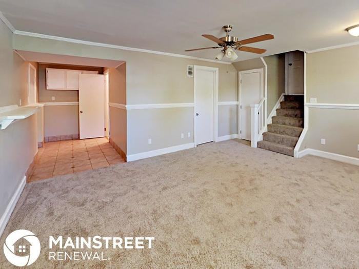 11917 Queen Anne's Ct - Photo 3 of 26