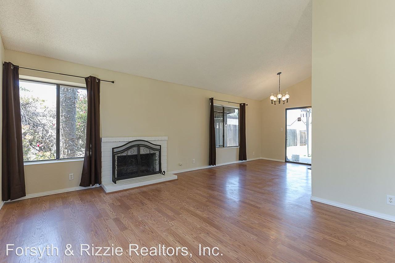 3141 W Hemlock St - Photo 3 of 15