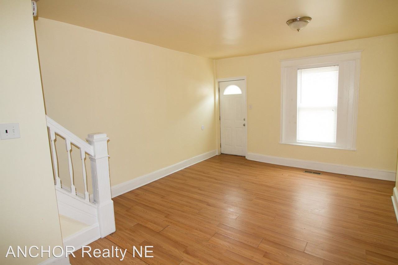 1534 S Ringgold St - Photo 2 of 13