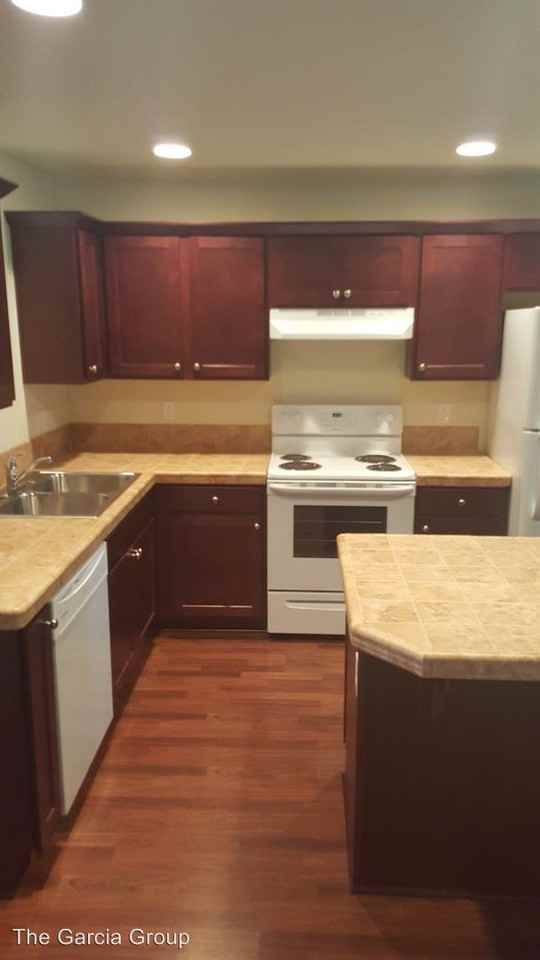 4658 NE 116th Ave - Photo 2 of 15