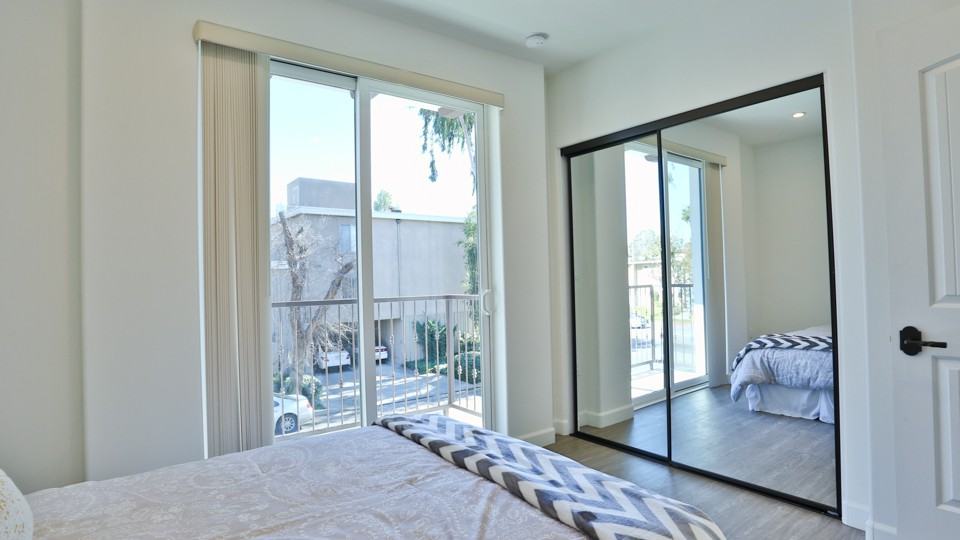 12700 Moorpark Street #301 - Photo 6 of 22