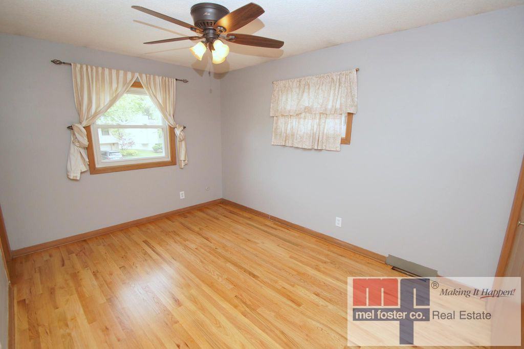 2919 Oxford Drive - Photo 6 of 17