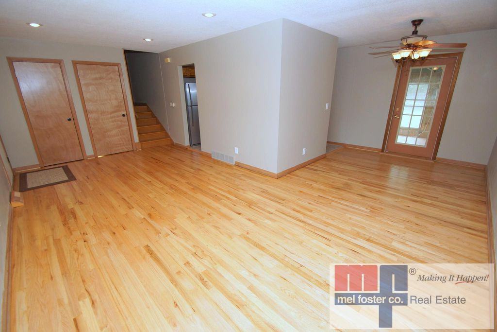 2919 Oxford Drive - Photo 2 of 17