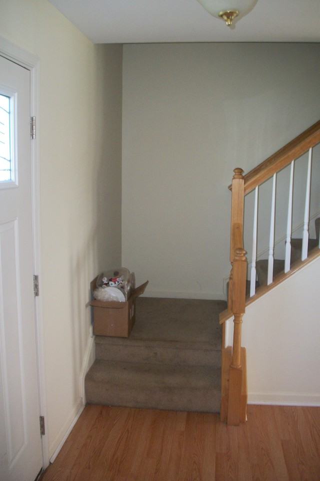 9114 Drawbridge Dr - Photo 2 of 23