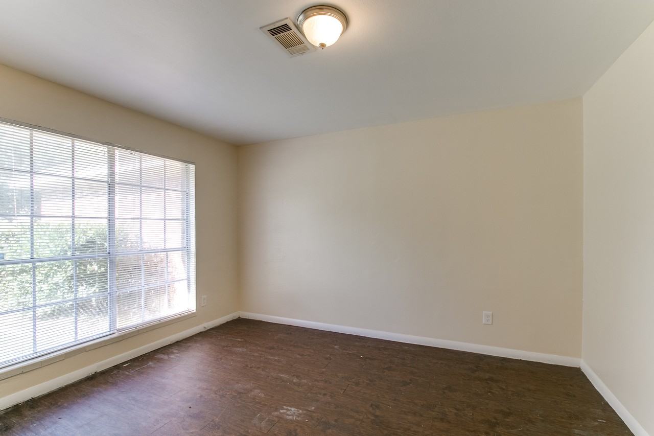 1123 Beaver Bend Rd - Photo 2 of 15