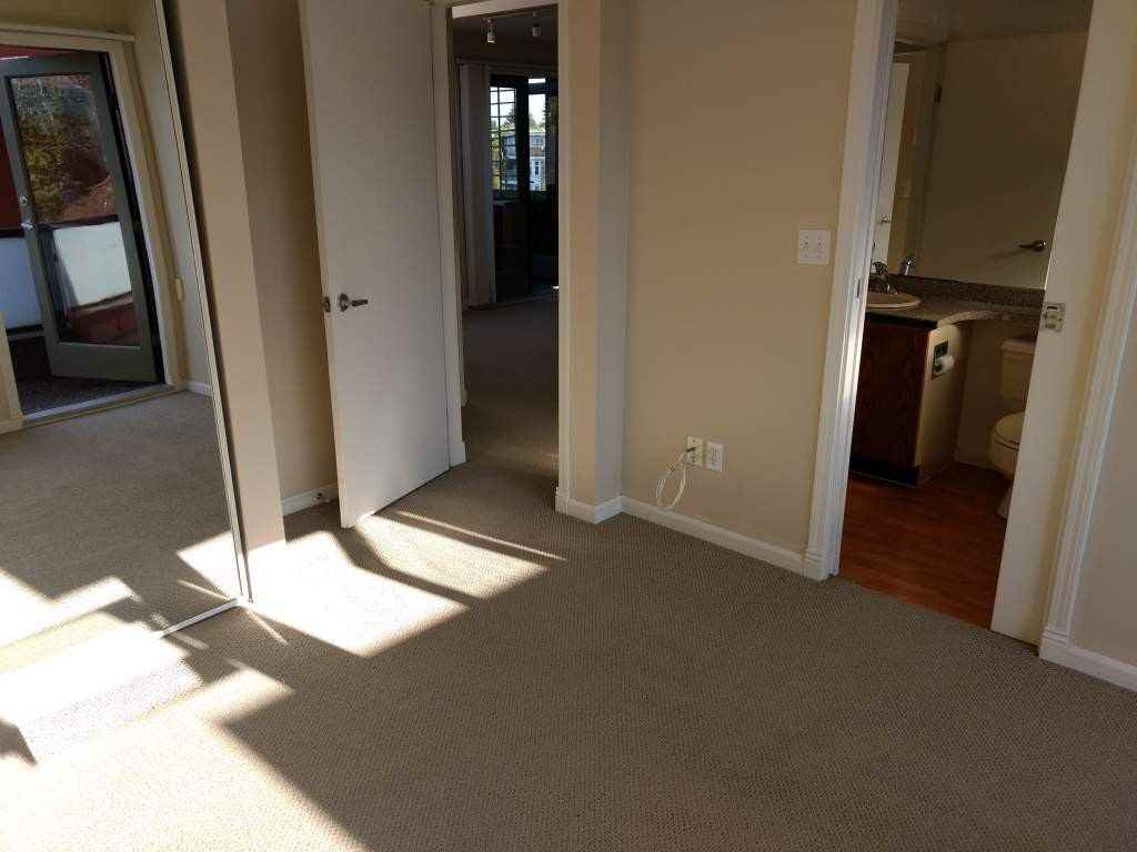 Southlands Court - Photo 2 of 9