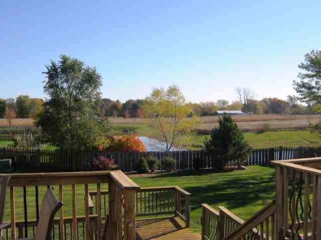 415 Prairie Ridge Dr - Photo 2 of 23