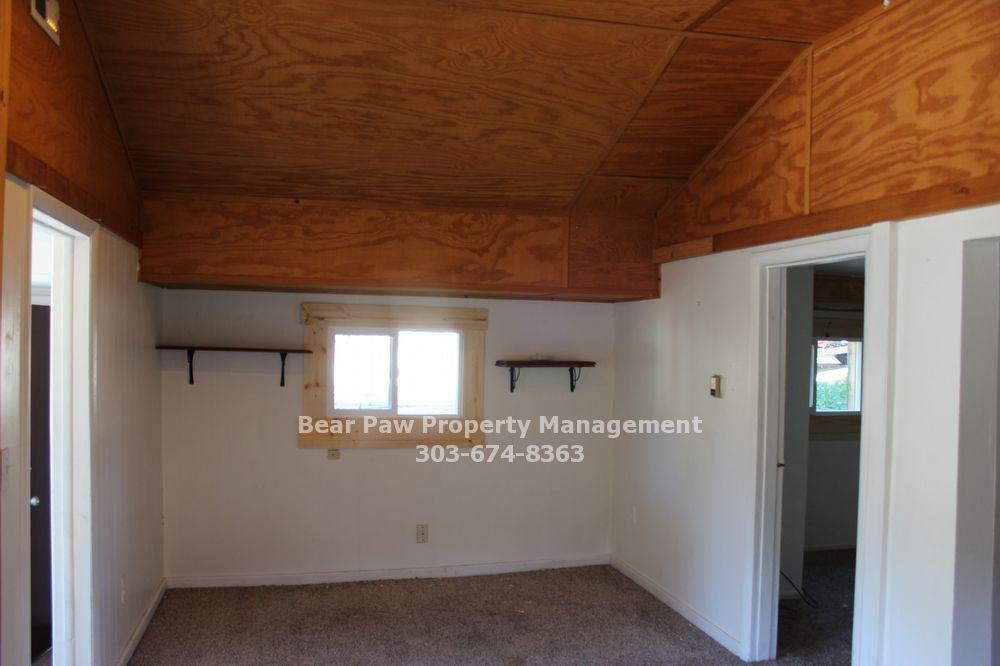 28074 Knowles Rd - Photo 2 of 6