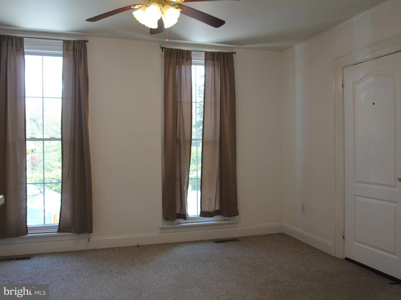 209 Front St #a - Photo 3 of 17