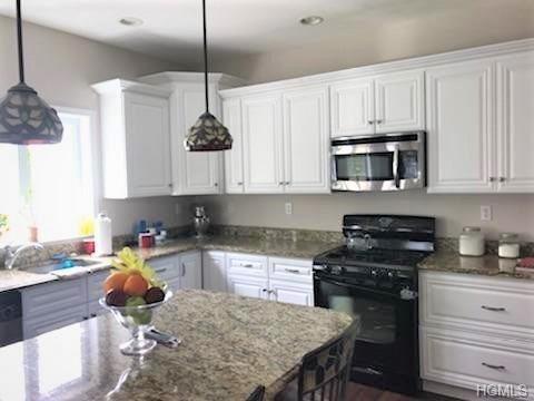 13 Grandview Rd - Photo 2 of 19