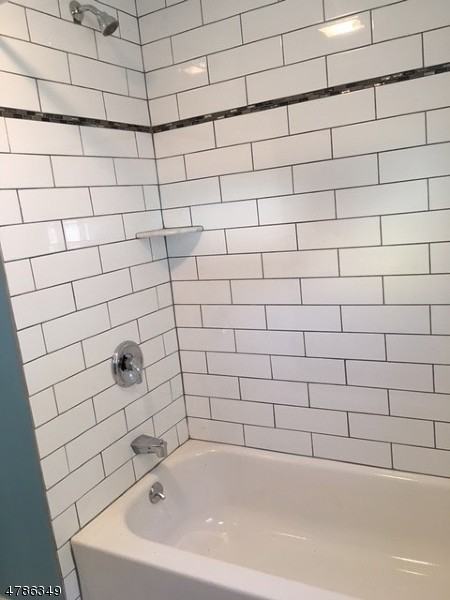 320 Willow Ave - Photo 2 of 11