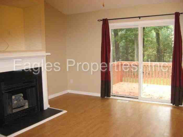 914 Piney Grove Church Rd - Photo 2 of 10