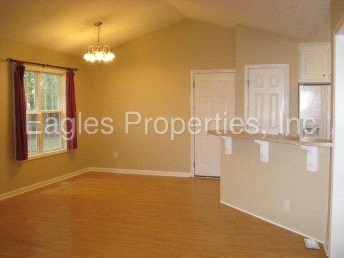 914 Piney Grove Church Rd - Photo 3 of 10