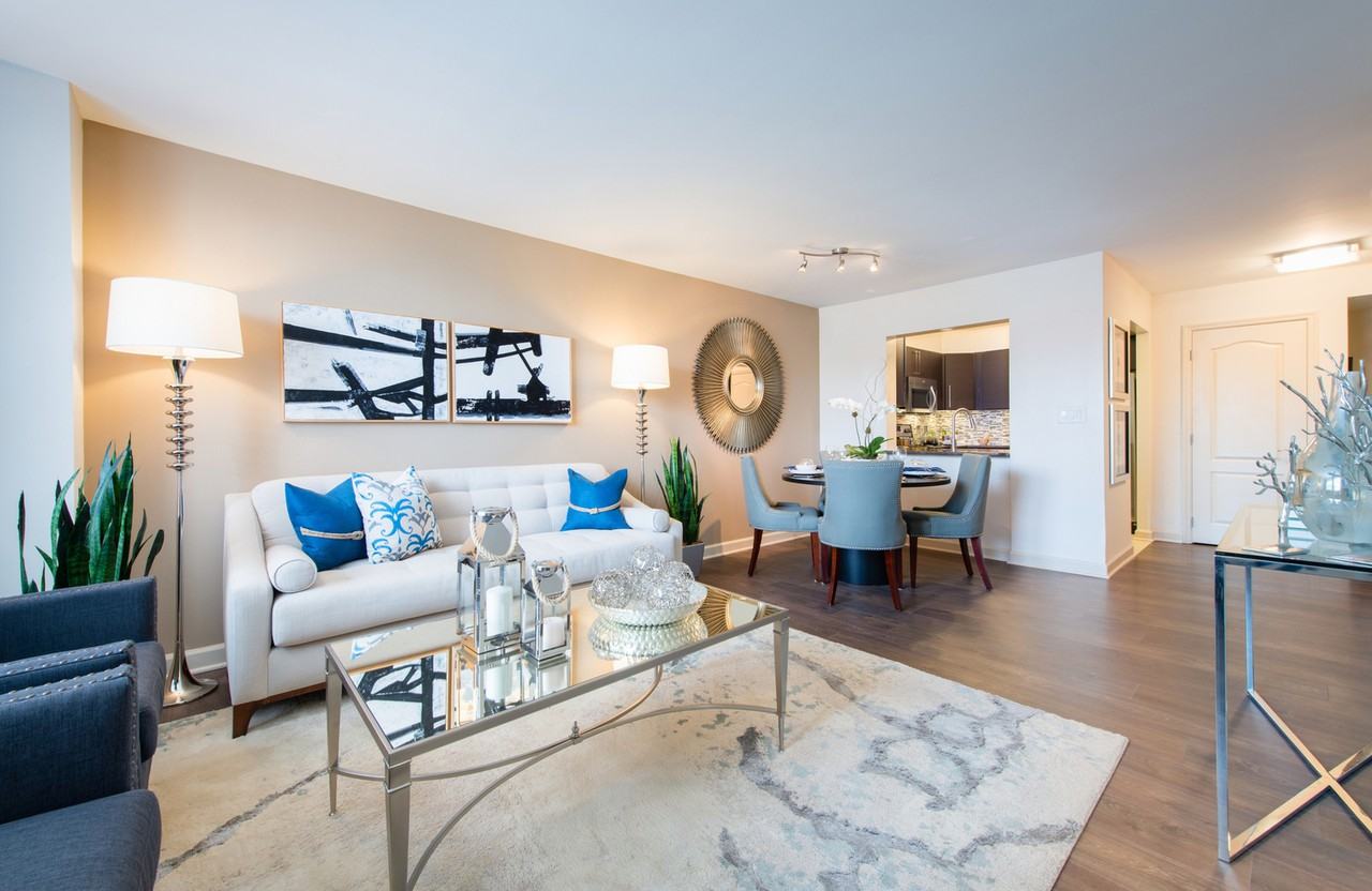 Gables Dupont Circle - Photo 2 of 19