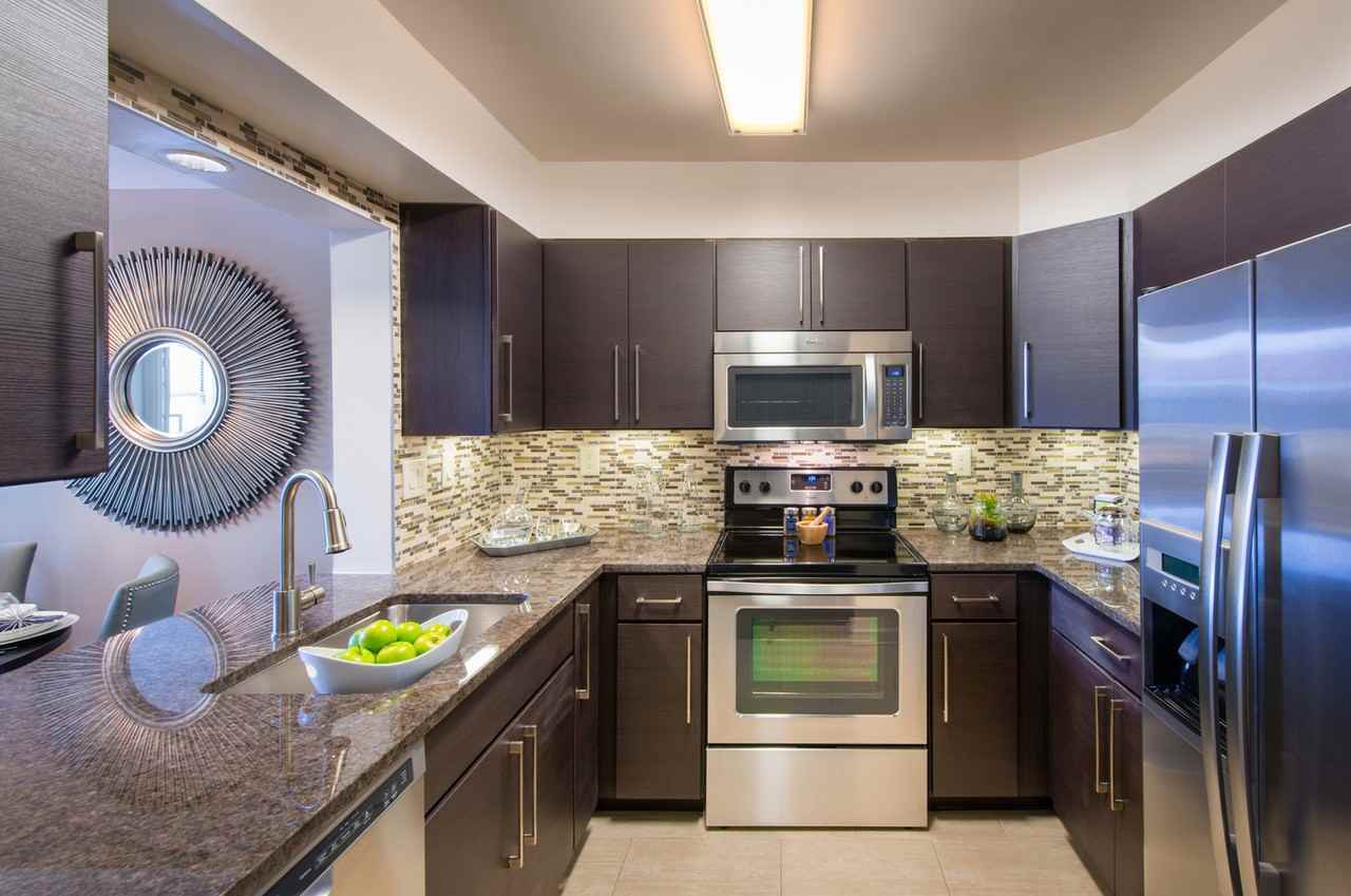 Gables Dupont Circle - Photo 3 of 19