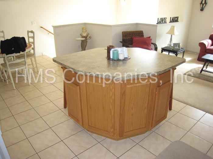 405 S Kendall Ave - Photo 3 of 6