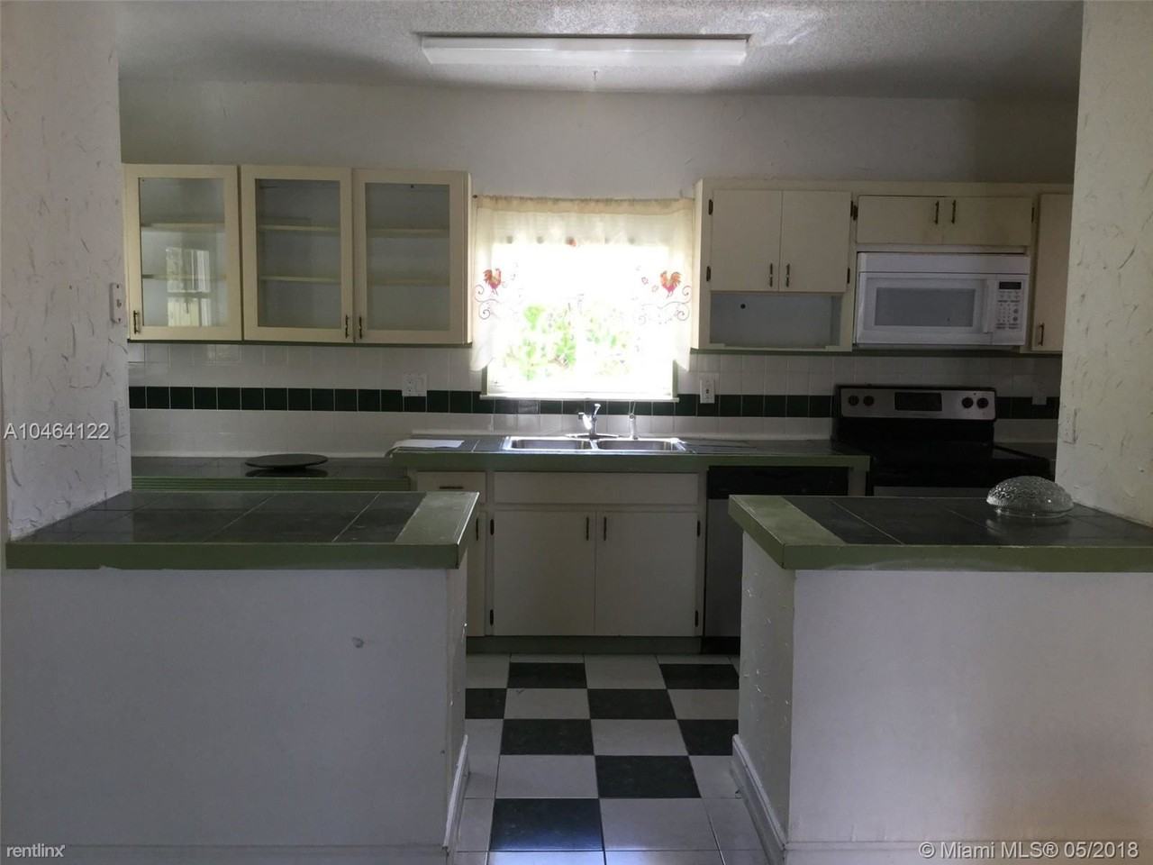 27100 SW 121st Ct - Photo 2 of 6