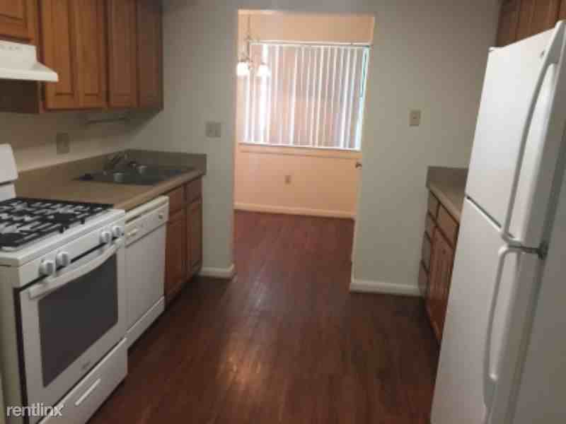 5036 Gafney Ln - Photo 3 of 13