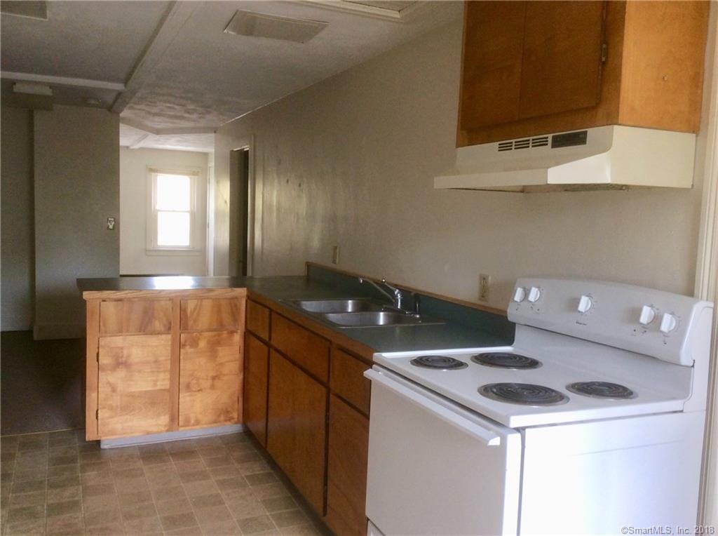 43 E Main St - Photo 3 of 22