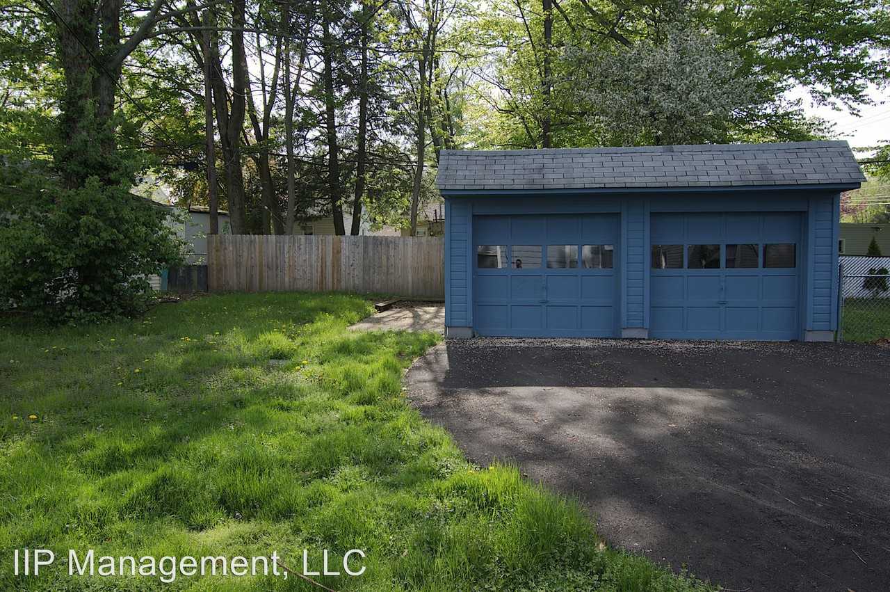 1106 Orchard Heights Dr - Photo 3 of 13