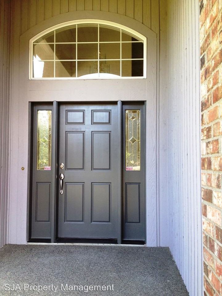 630 NW Datewood Dr - Photo 2 of 17