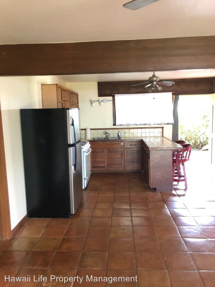 2228 Ioela St - Upstairs - Photo 3 of 8