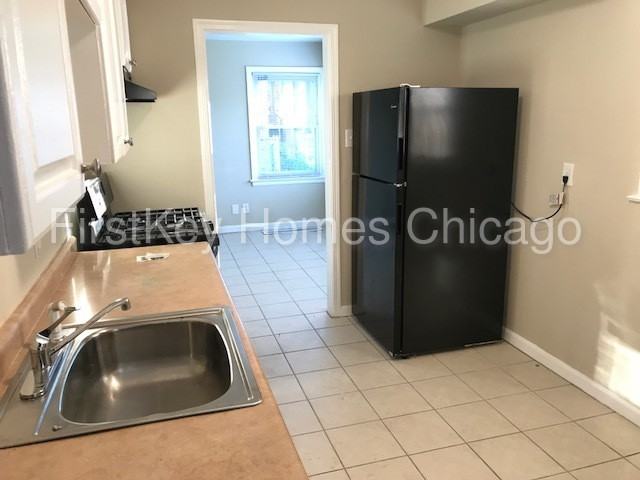 16751 Crane Ave - Photo 3 of 10