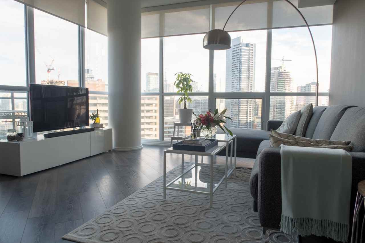 45 Charles Street East #2701