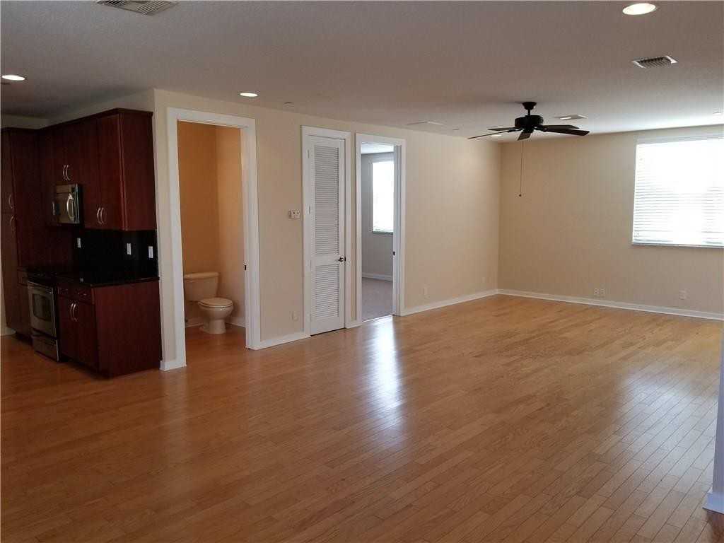 1631 Northeast 11th Street - Photo 3 of 17