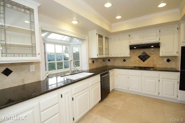 11 Sunrise - Photo 2 of 3