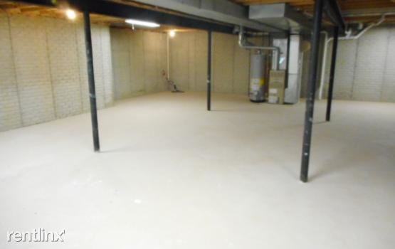 733 Woodhaven Dr - Photo 3 of 27