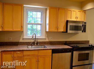 8259 Clifton Farm Ct - Photo 3 of 13