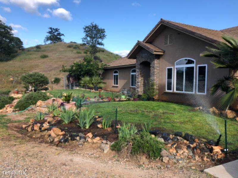 22038 Rd 216 - Photo 2 of 4