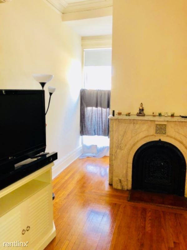 226 Broadway - Photo 2 of 10