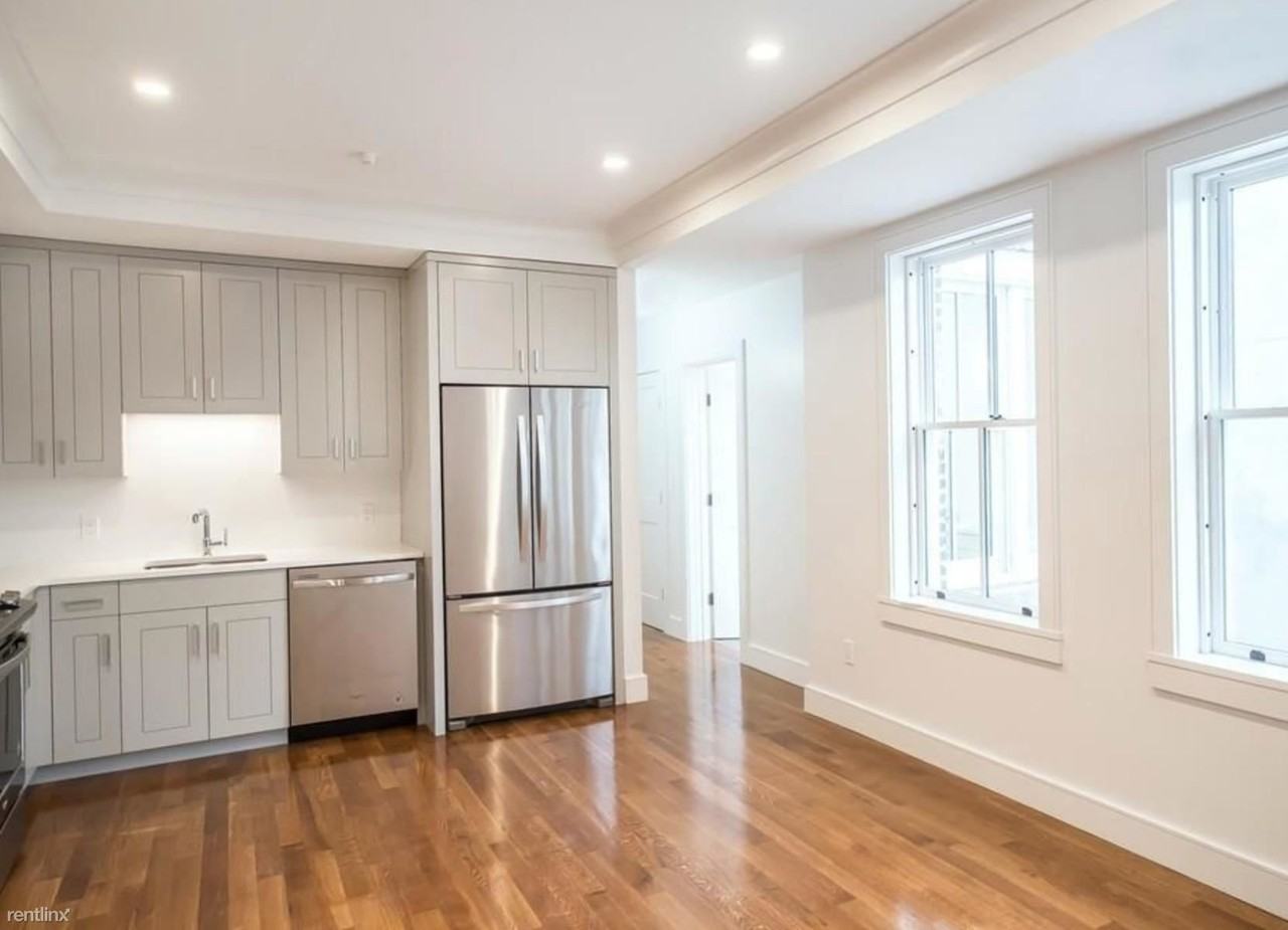 11 Temple St - Photo 2 of 16