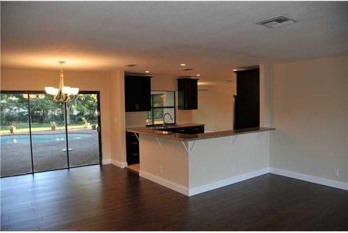 10291 Ramblewood Dr - Photo 3 of 6