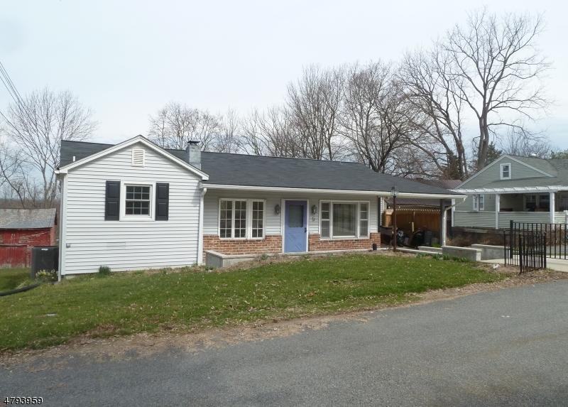 6 Springbrook Rd - Photo 2 of 25