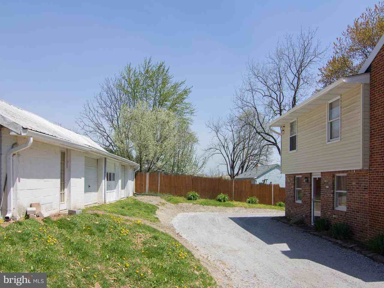 2224 John Selby Rd - Photo 3 of 24