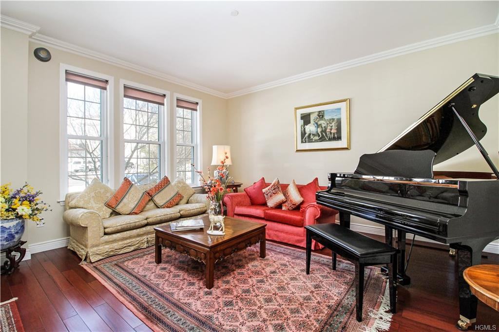 51 High Point Cir - Photo 2 of 20