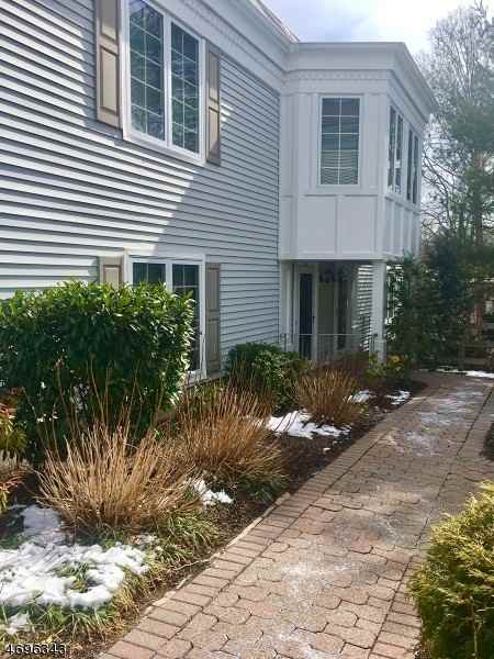 155 Terrace Dr - Photo 2 of 16