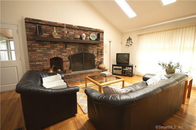 9 Candlewood Springs - Photo 3 of 15