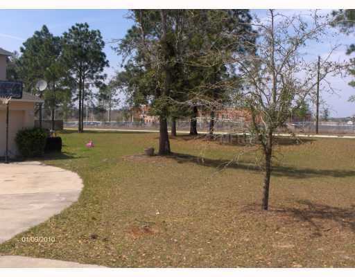 1230 Jayhil Dr - Photo 3 of 4