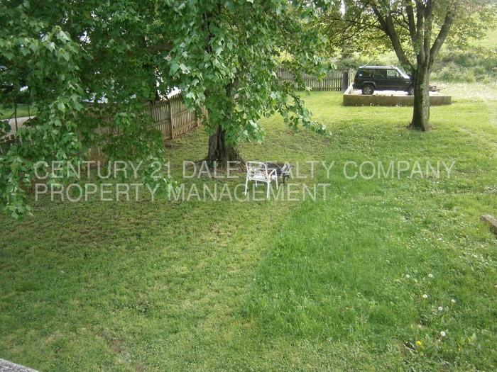 70 N Penn St - Photo 3 of 12