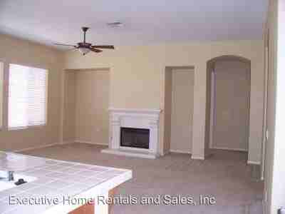 44910 Rutherford St - Photo 3 of 6