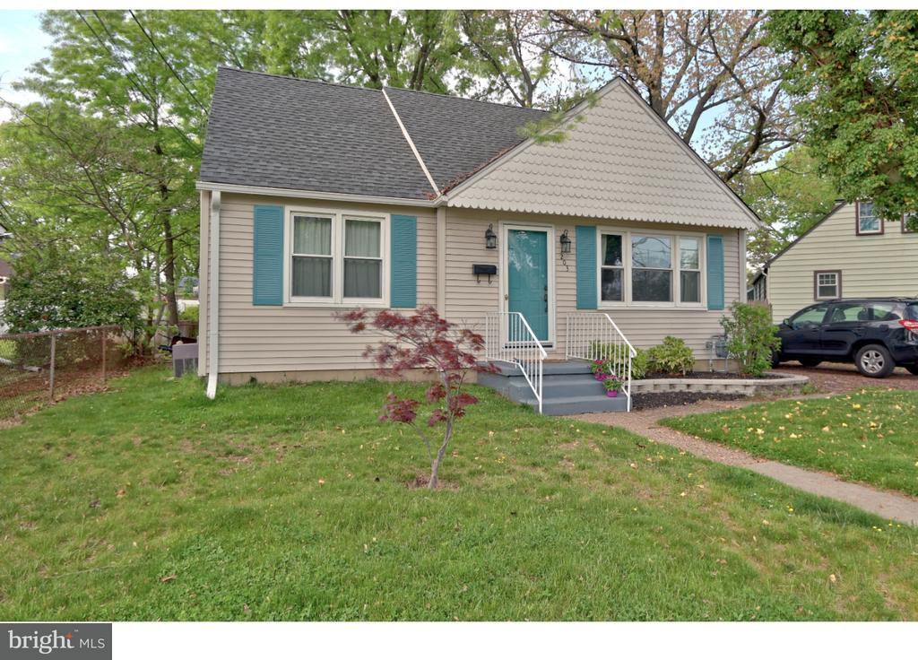 425 Brooke Ave - Photo 2 of 25