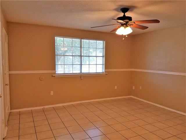 137 Aster Ln - Photo 3 of 19